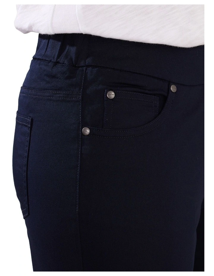 Deals π Yarra Trail Pull On J Short In Navy β¨ 6 Deals π Yarra Trail Pull On J Short In Navy β¨ - Image 4