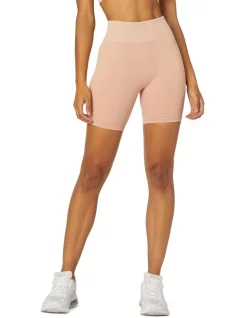 Deals ๐ L'URV Isla Seamless High-Waisted Shorts White โ๏ธ